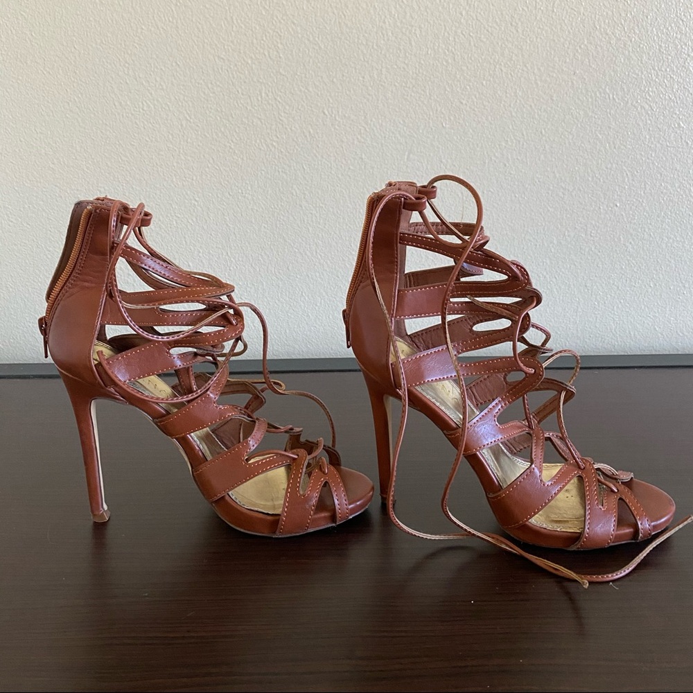 Heels - Picture 3 of 4